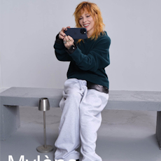 Mylène Farmer - Photographe : John Nollet - 2026 - Photo publiée à la Une du magazine "Shadowplay" le 26 septembre 2026