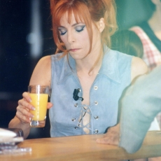 mylene-farmer-tv-20-heures-paris-premiere-30-mai-1996-112