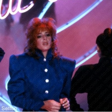 mylene-farmer-tv-a-la-folie-pas-du-tout-tf1-12-avril-1987-108