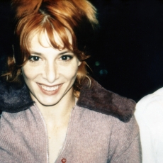 Mylène Farmer - Arrivée aux studios de RTL - 16 octobre 1995