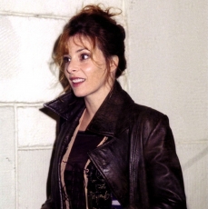 mylene-farmer_2001_avant-premiere-get-over-it_003