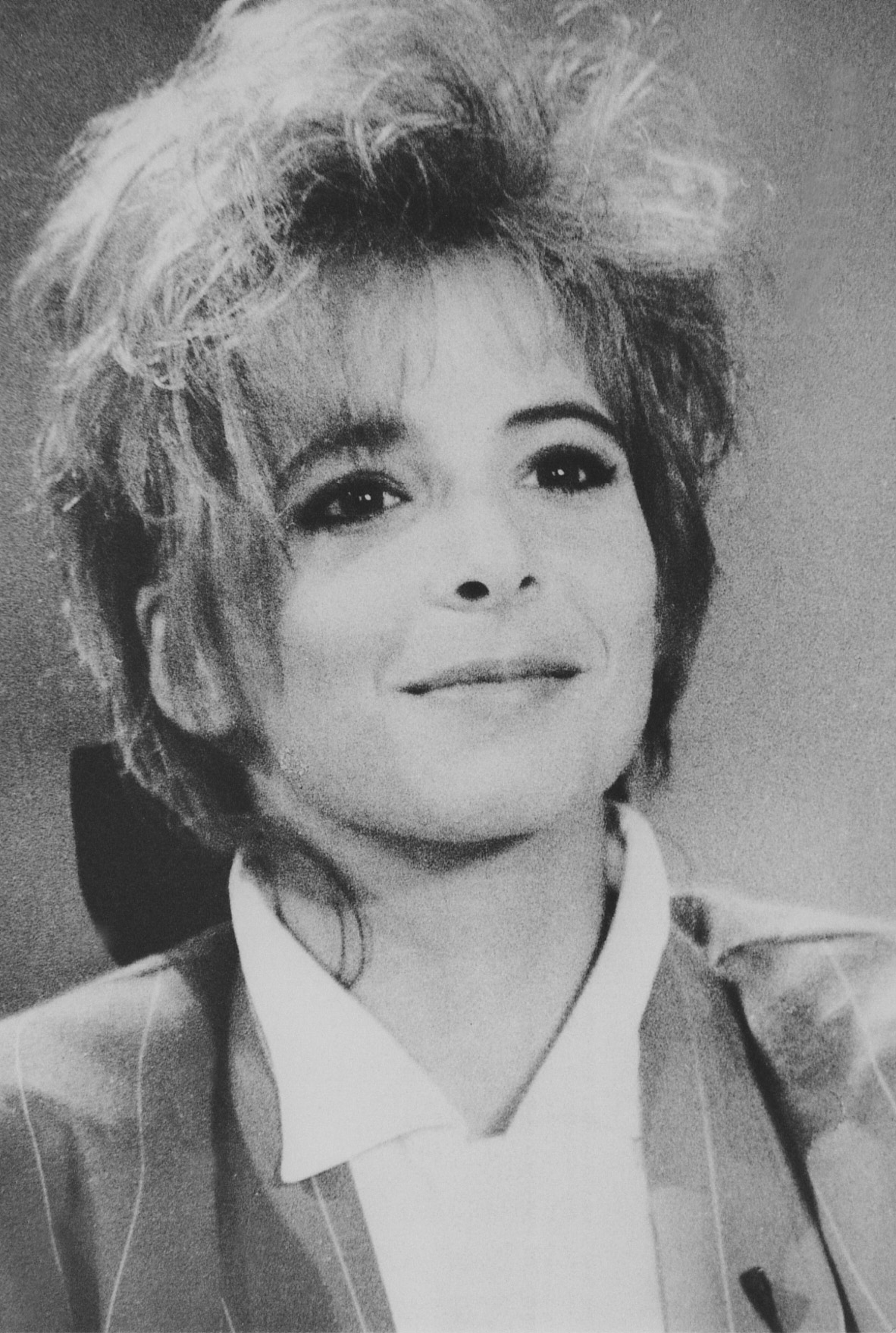 mylene-farmer-1987-tv-c-est-encore-mieux-l-apres-midi-antenne-2-09-avril-1987-107