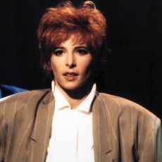 mylene-farmer-1987-tv-c-est-encore-mieux-l-apres-midi-antenne-2-09-avril-1987-122