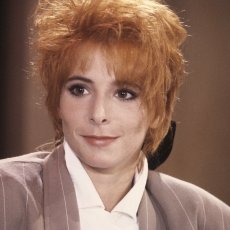 mylene-farmer-1987-tv-c-est-encore-mieux-l-apres-midi-antenne-2-09-avril-1987-125