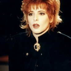 mylene-farmer-tv-c-est-encore-mieux-l-apres-midi-antenne-2-22-janvier-1987-108