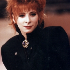 mylene-farmer-tv-c-est-encore-mieux-l-apres-midi-antenne-2-22-janvier-1987-112