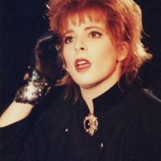 mylene-farmer-tv-c-est-encore-mieux-l-apres-midi-antenne-2-22-janvier-1987-116