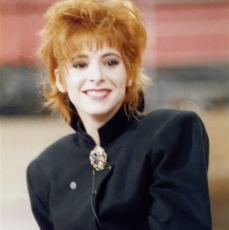 mylene-farmer-tv-c-est-encore-mieux-l-apres-midi-antenne-2-22-janvier-1987-117