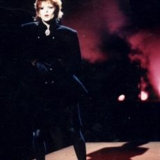 mylene-farmer-tv-c-est-encore-mieux-l-apres-midi-antenne-2-22-janvier-1987-128