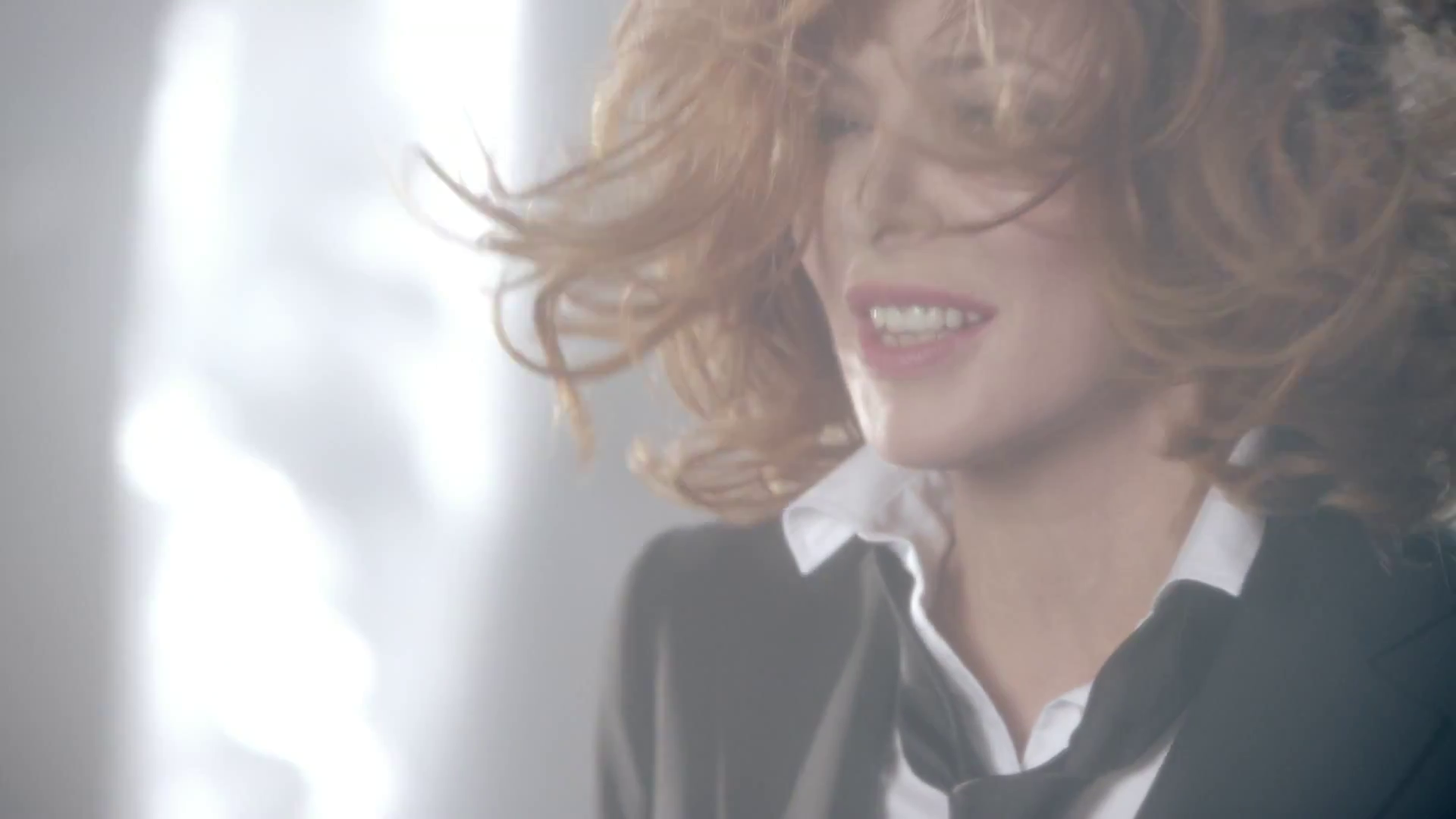 mylene-farmer-clip-a-l-ombre-capture-203