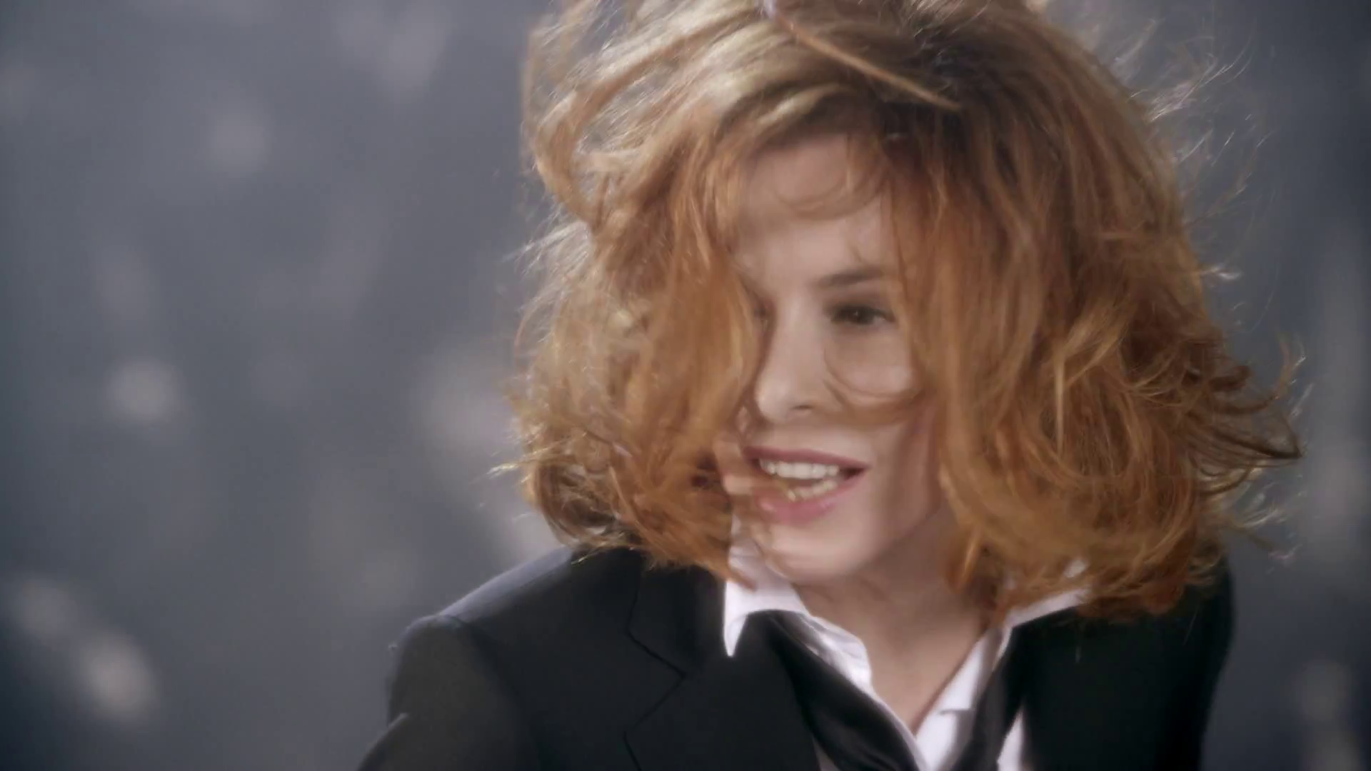 mylene-farmer-clip-a-l-ombre-capture-204