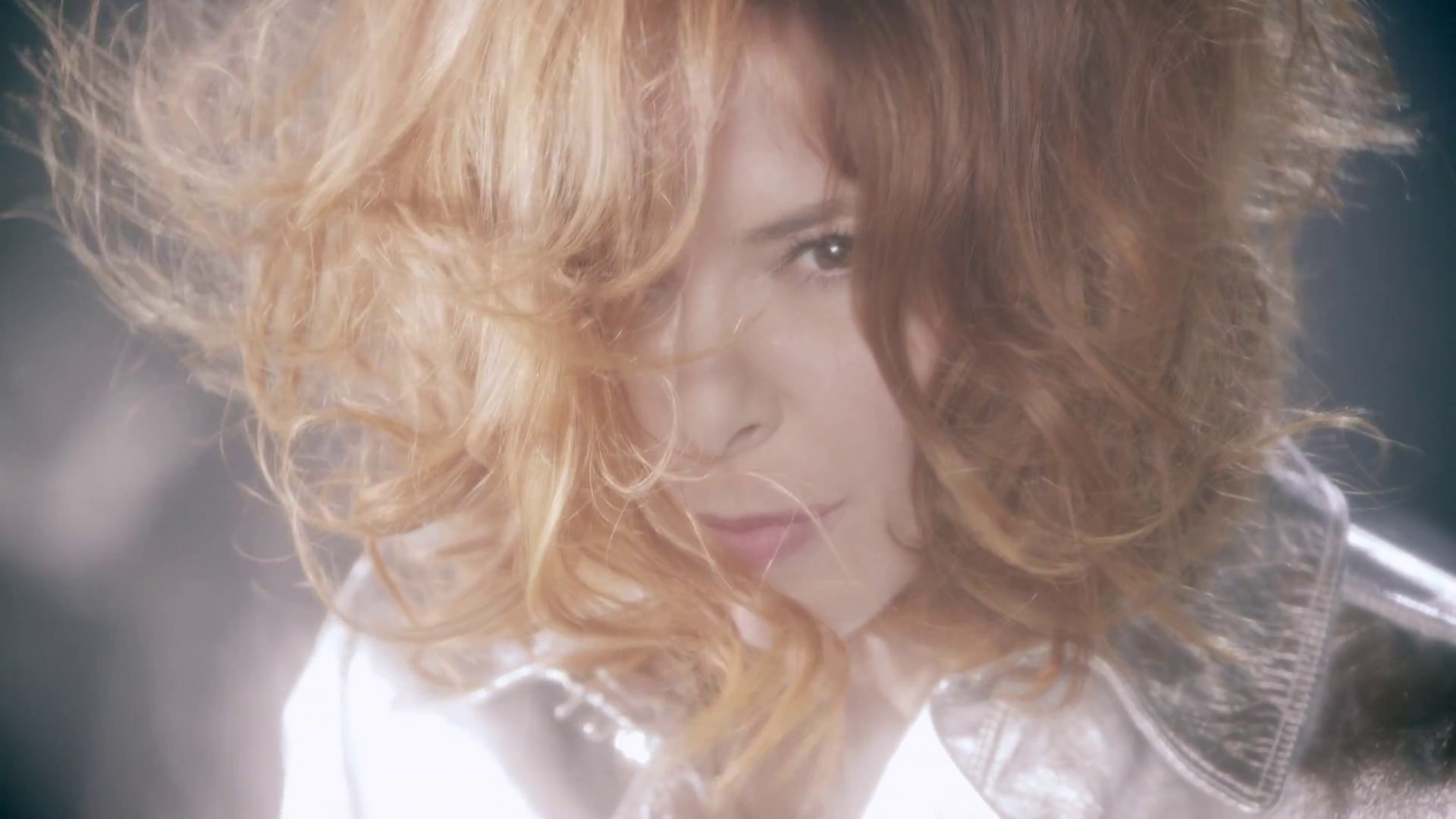 mylene-farmer-clip-a-l-ombre-capture-209