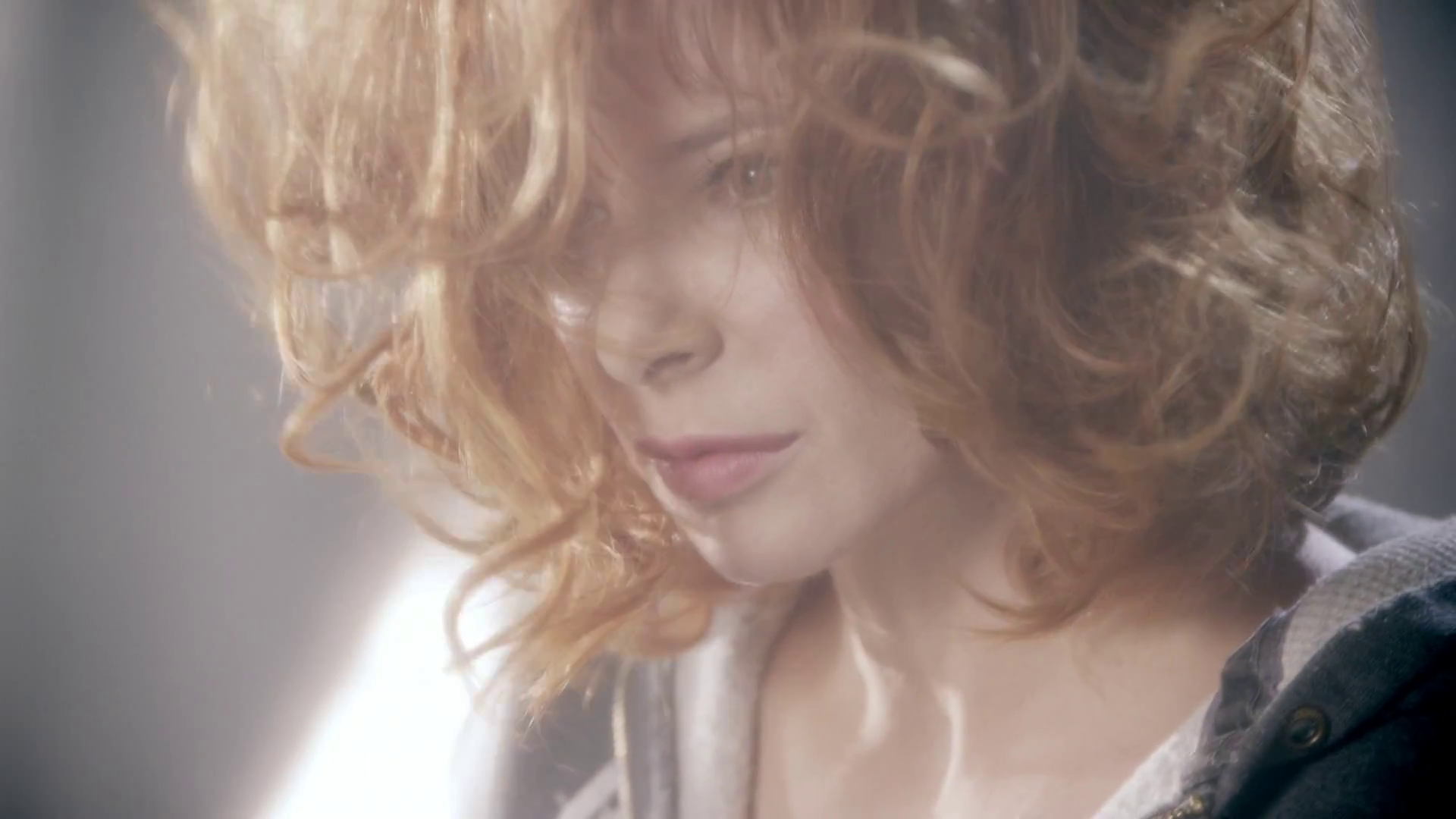 mylene-farmer-clip-a-l-ombre-capture-212