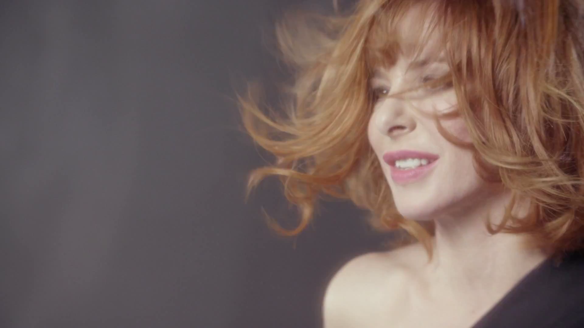 mylene-farmer-clip-a-l-ombre-capture-219