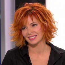 mylene-farmer_jt-de-20-heures_france-2_12-12-2010_108