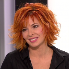 mylene-farmer_jt-de-20-heures_france-2_12-12-2010_110