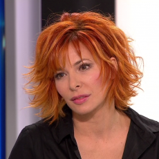 mylene-farmer_jt-de-20-heures_france-2_12-12-2010_120