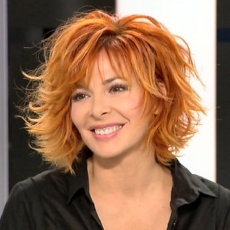 Mylene Farmer - Captures - JT 20 heures France 2 12 decembre 2010 