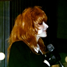 mylene-farmer-casino-parade-rtl-02-janvier-1989-102