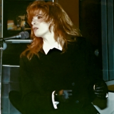 mylene-farmer-casino-parade-rtl-02-janvier-1989-108