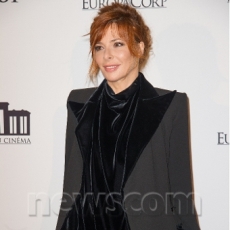 mylene-farmer-cite-cinema-21-septembre-2012-104