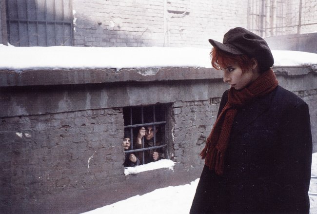 Mylène Farmer - Clip Désenchantée - 1991 - Photographe : Marianne Rosenstiehl