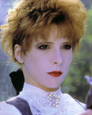 mylene-farmer_1986_eric-caro_004