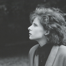 Mylène Farmer - Tournage du clip Plus Grandir - Photographe : Jean-Paul Dumas-Grillet