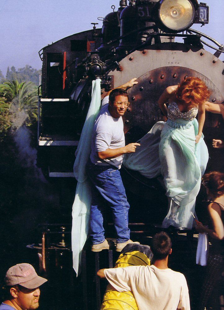 mylene-farmer_1995_claude-gassian_tournage-clip-xxl_120