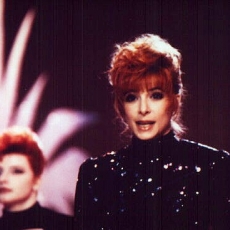 mylene-farmer-tv-cocoparadise-tf1-16-novembre-1988-102