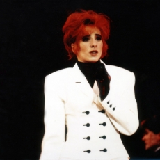 Mylène Farmer - Concert pour SOS Racisme - La Cinq - 15 juillet 1987