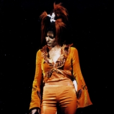 mylene-farmer-mylenium-tour-photos-fans-206