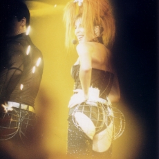 mylene-farmer-mylenium-tour-photos-fans-301