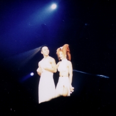 mylene-farmer-mylenium-tour-photos-fans-407