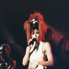 mylene-farmer-mylenium-tour-photos-fans-412