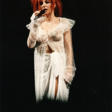 mylene-farmer-mylenium-tour-photos-fans-504