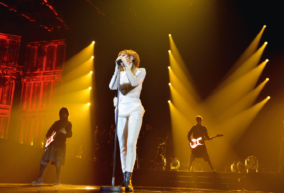 mylene-farmer-concerts-timeless-2013-019