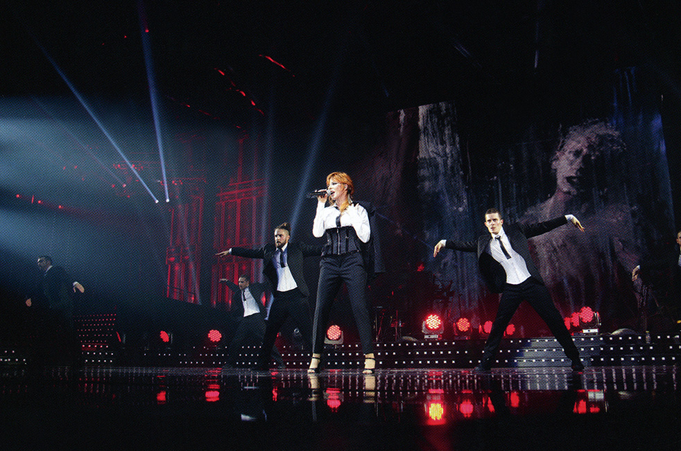 mylene-farmer-concerts-timeless-2013-091