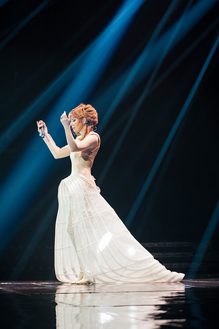 mylene-farmer-concerts-timeless-2013-094