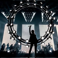 mylene-farmer-concerts-timeless-2013-055