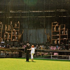 Mylène Farmer - Tour 2009 - Backstage - Photographe : Nathalie Delépine