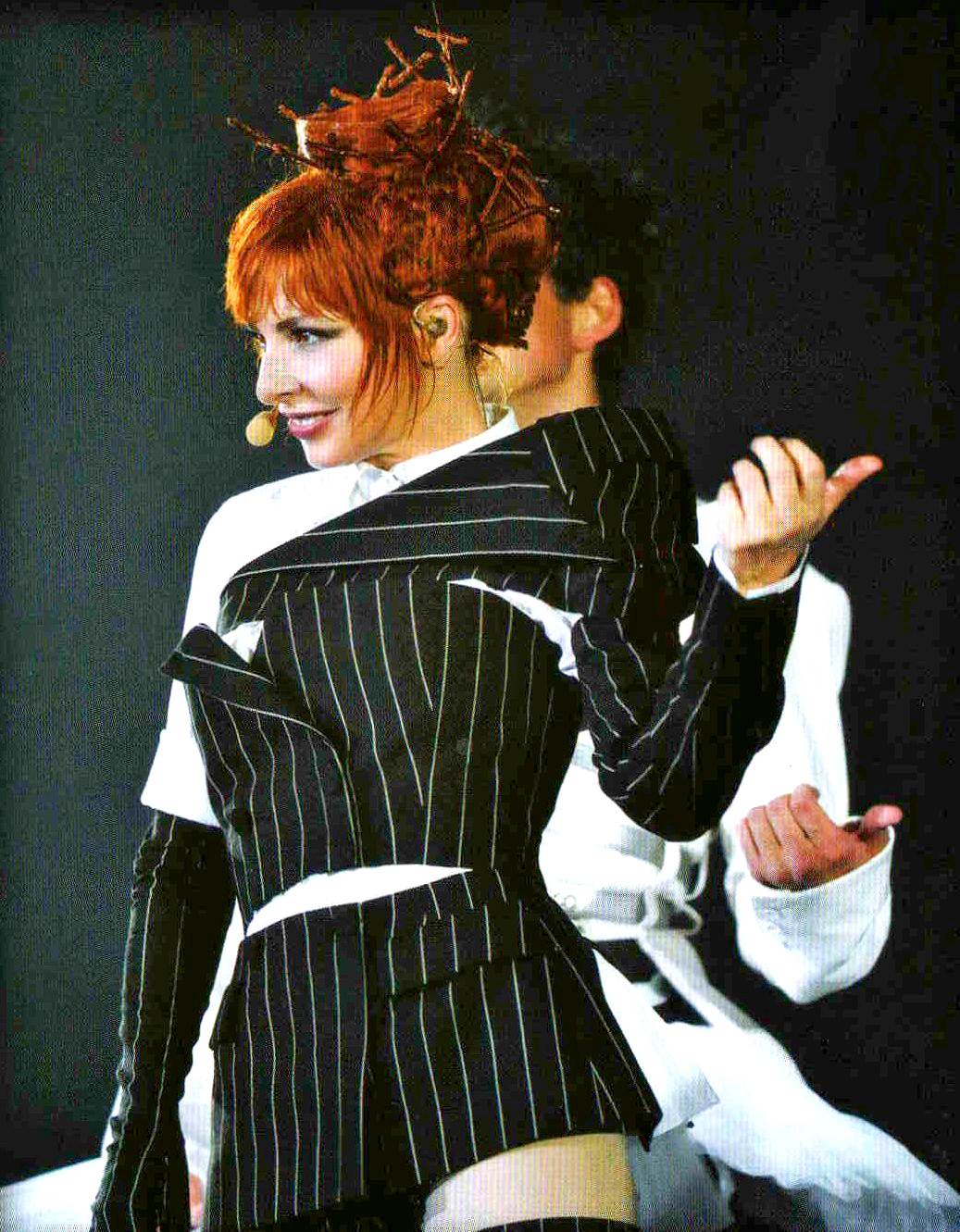 Mylène Farmer - Tour 2009 - Photographes : Nathalie Deélpine, Claude Gassian et Robin