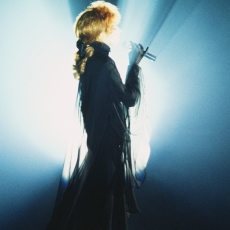 Mylène Farmer - L'Horloge - Tour 89 - Photographe : Marianne Rosenstiehl 