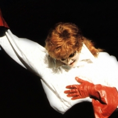 Mylène Farmer - Tour 89 - Libertine - Photographe : Marianne Rosenstiehl