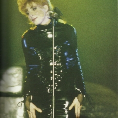 Mylène Farmer Tour 89 - Photographe : Marianne Rosenstiehl - Déshabillez-moi