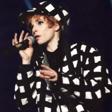 Mylène Farmer - Tour 89 - Sans contrefaçon - Photographe : Marianne Rosenstiehl