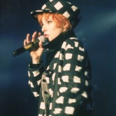 Mylène Farmer - Tour 89 - Sans contrefaçon - Photographe : Marianne Rosenstiehl