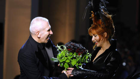 Jean-Paul Gaultier et Mylène Farmer - Défilé Jean-Paul Gaultier - 06 juillet 2011