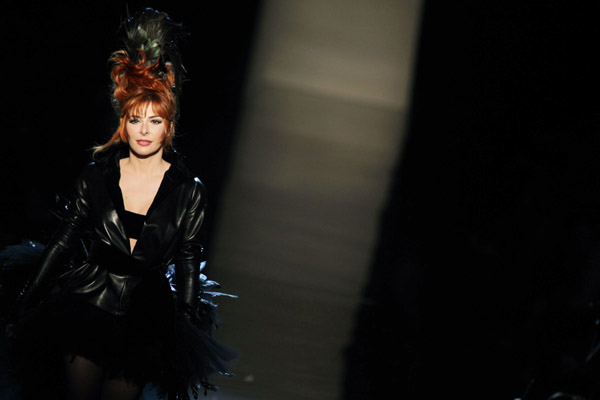 Mylène Farmer - Défilé Jean-Paul Gaultier - 06 juillet 2011