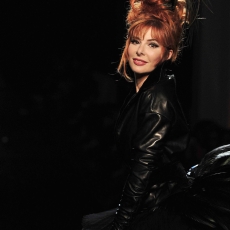 Mylène Farmer - Défilé Jean-Paul Gaultier - 06 juillet 2011